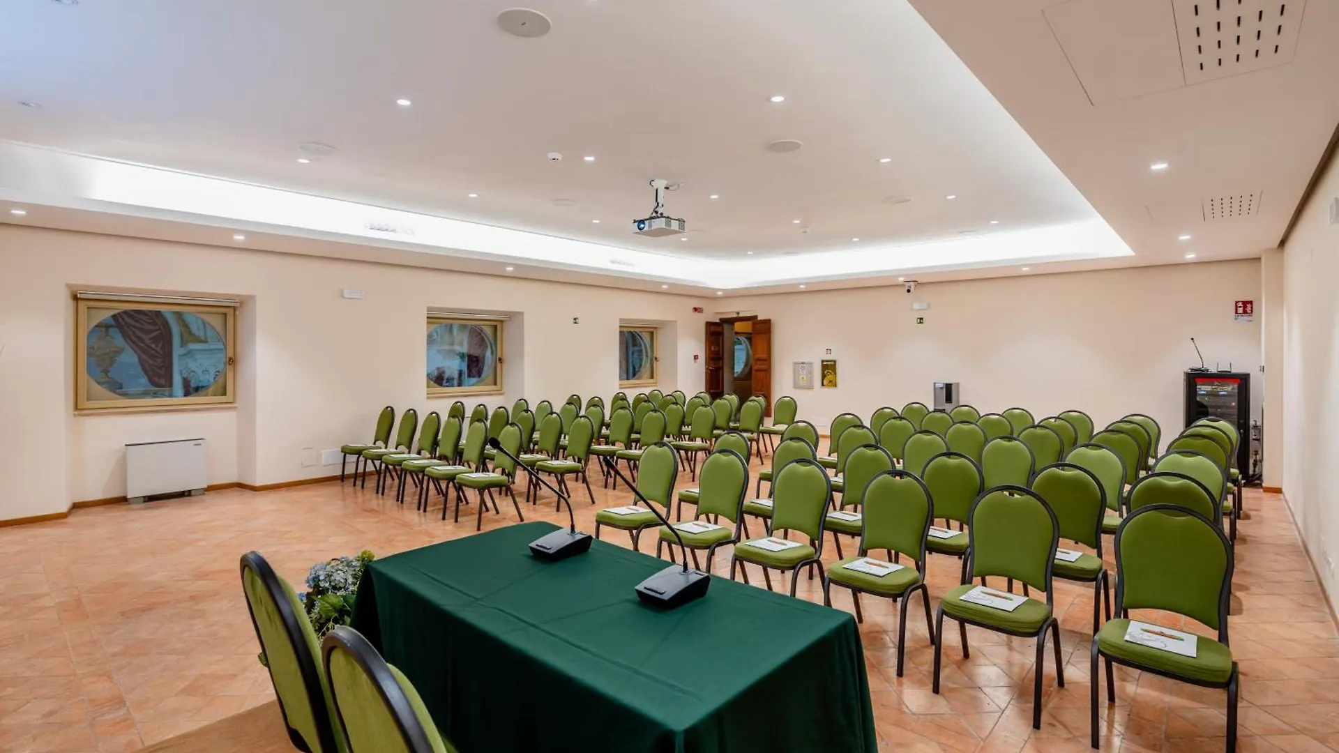 Park Hotel Villa Grazioli Grottaferrata 4*,  Italia