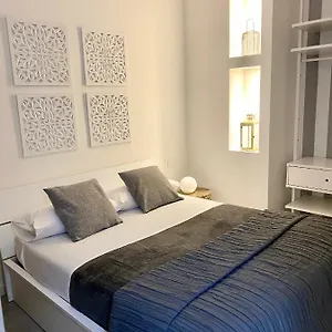 https://fashion-house-elvira-2.it-lombardy.com