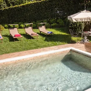 https://casa-locci.it-tuscanyhotel.com